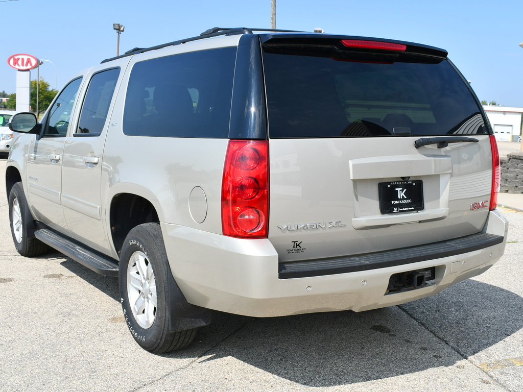 2013 Gmc Yukon XL SLT 1500 photo 2