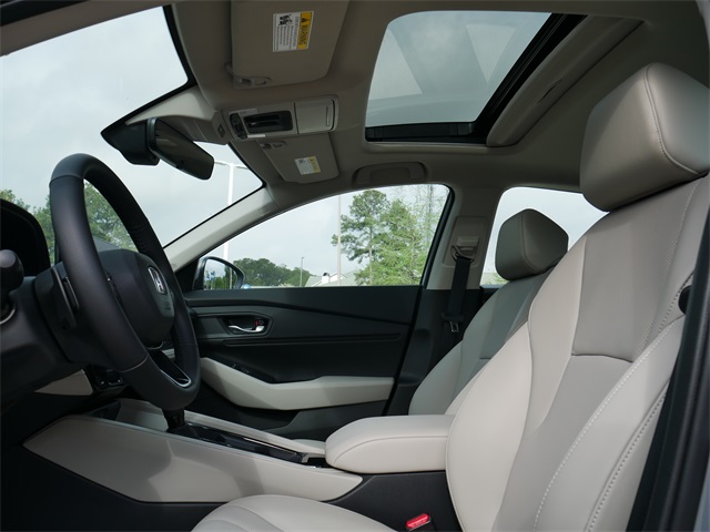 2025 Honda Accord Hybrid EX-L photo 17