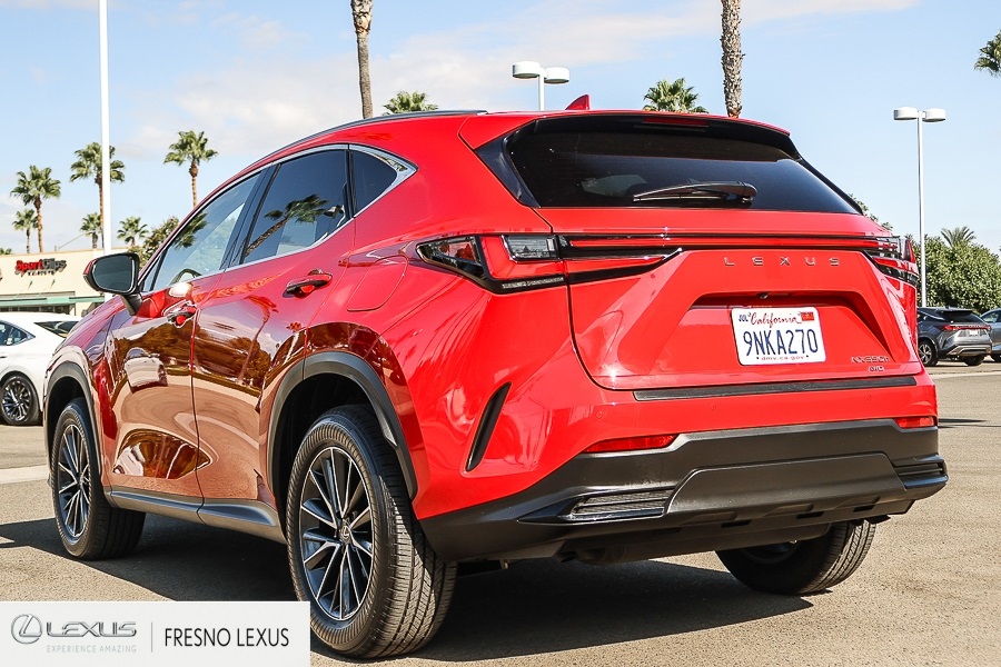 2025 Lexus NX 350h Premium photo 4