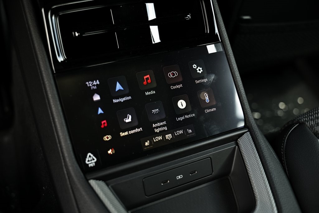 2025 Porsche Panamera 4 photo 29