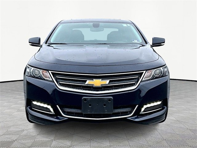 2019 Chevrolet Impala 1LT photo 2