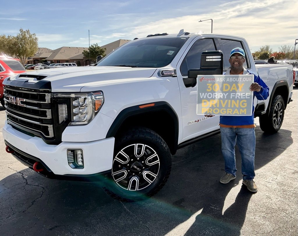 2022 GMC Sierra 2500HD AT4's photo