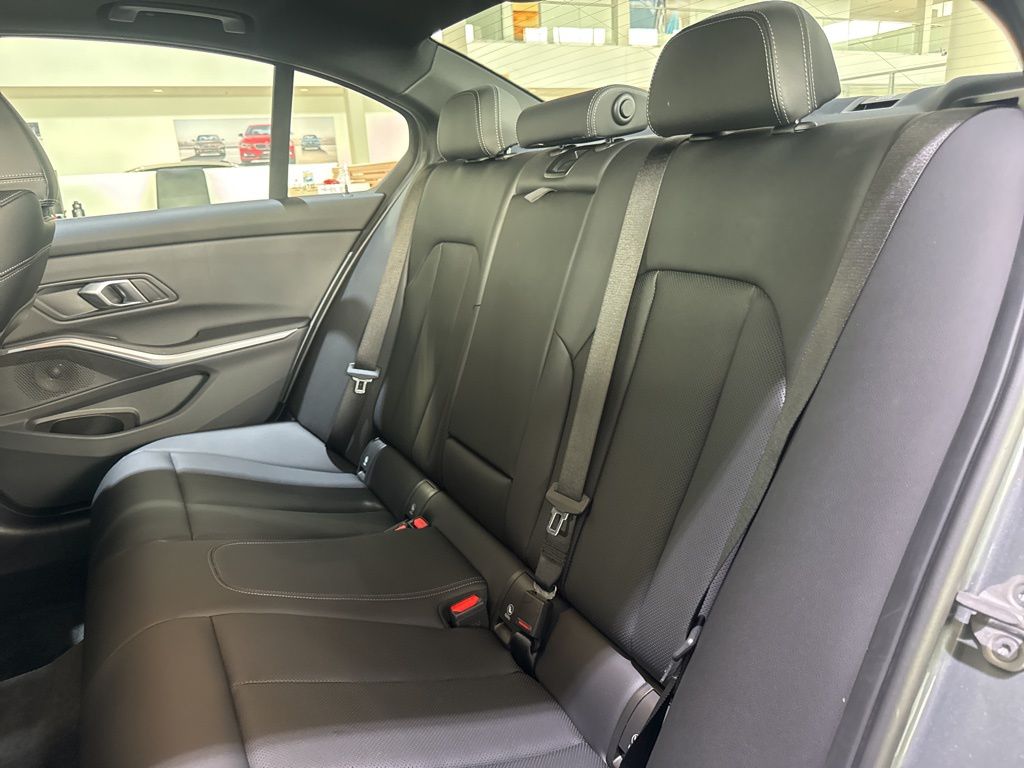 2025 Bmw 330i xDrive photo 22