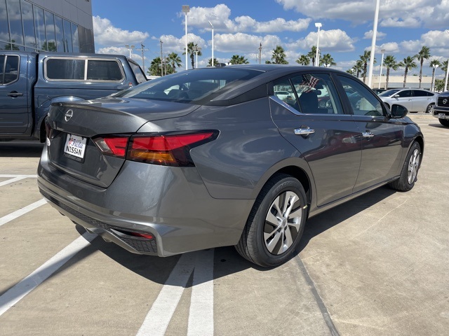 2025 Nissan Altima 2.5 S photo 2