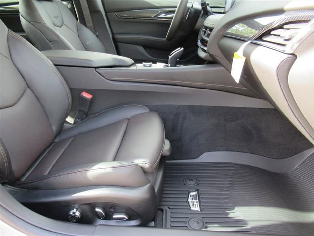 2026 Cadillac CT5 V photo 10