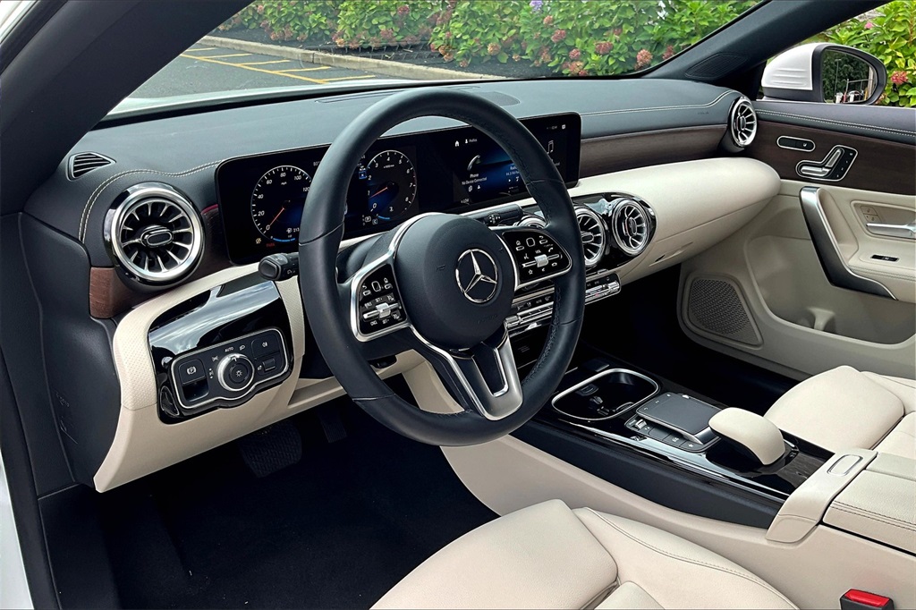 2023 Mercedes Benz CLA 250 4MATIC photo 13