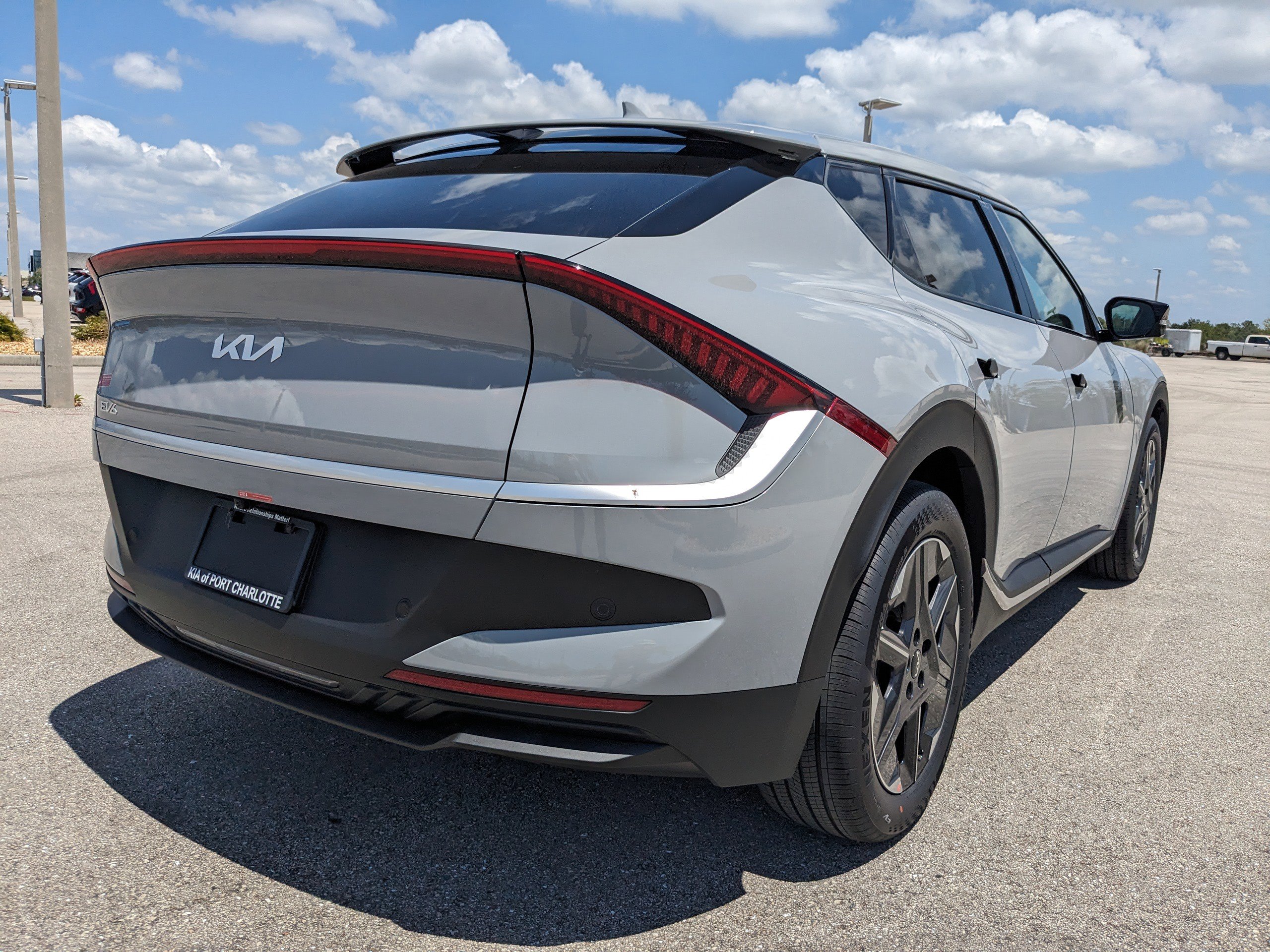 2025 Kia EV6 Light photo 4