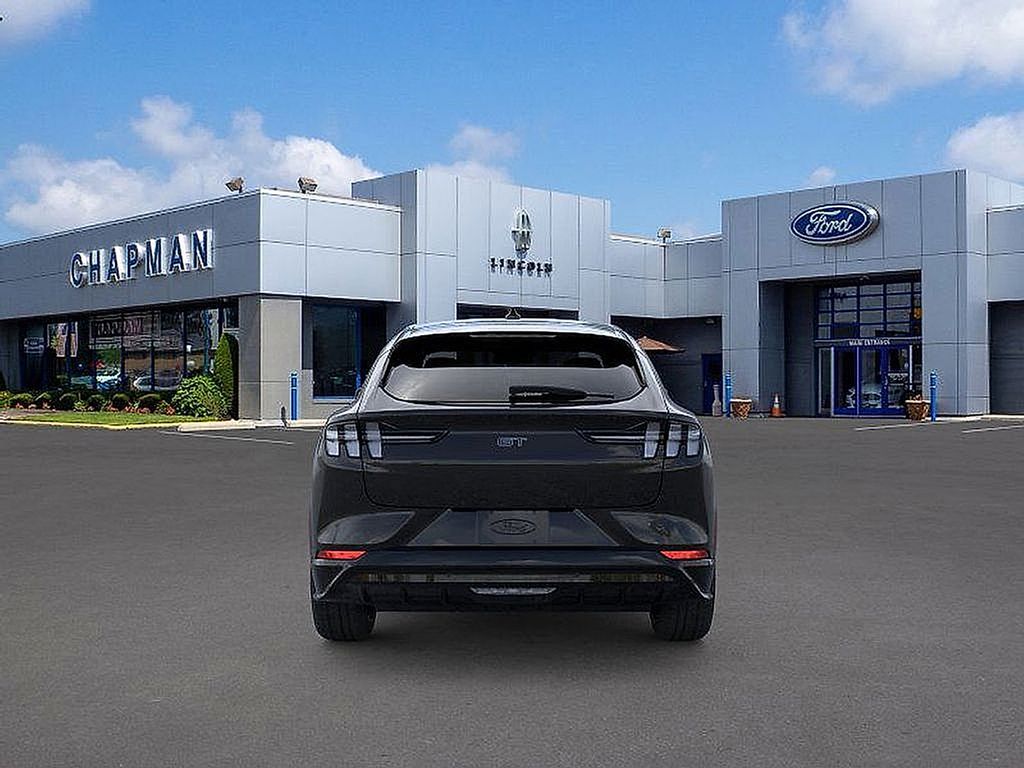 2025 Ford Mustang Mach-E GT photo 5