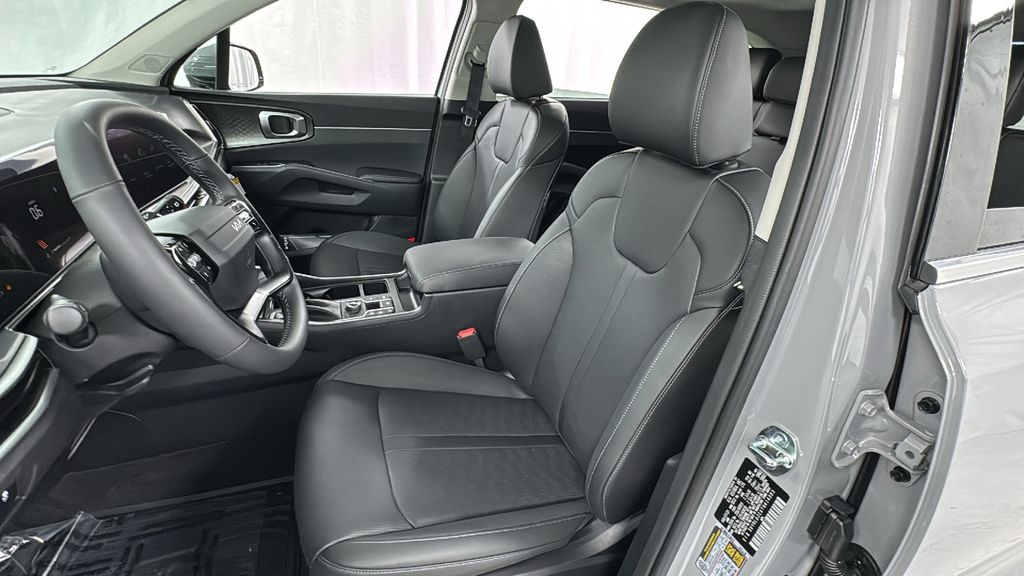2026 Kia Sorento S photo 10