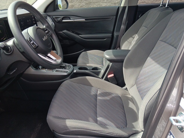 2024 Kia Seltos LX photo 10