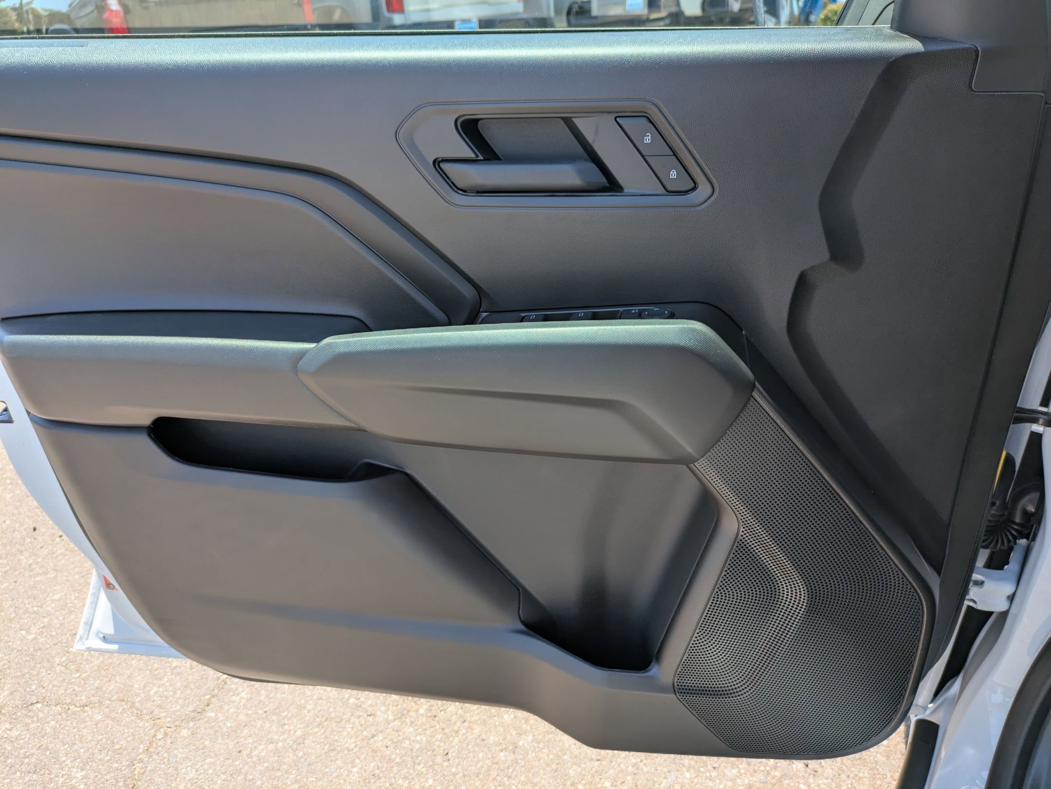 2025 Chevrolet Colorado LT photo 24