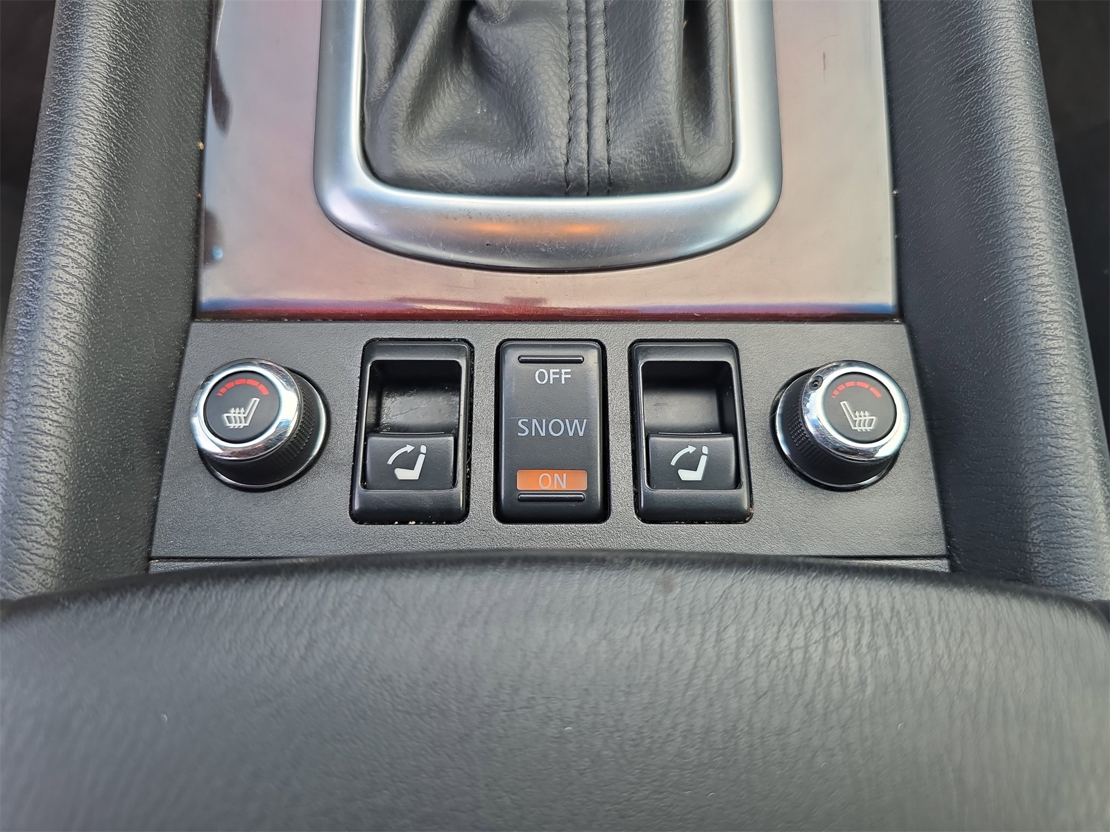 2017 Infiniti QX50 Base photo 21