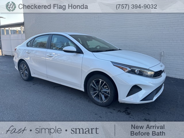 2024 Kia Forte LXS's photo