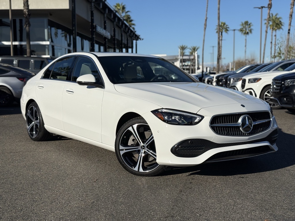 2025 Mercedes-Benz C-Class Se's photo