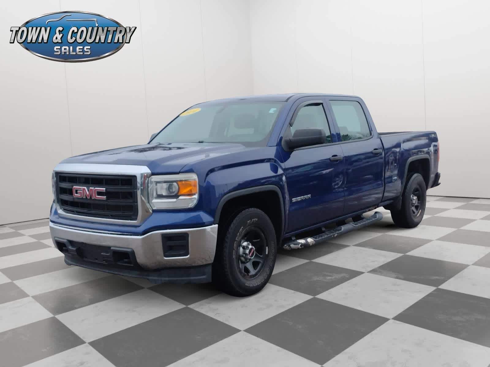 2014 GMC Sierra Base's photo