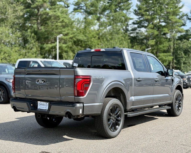 2025 Ford F-150 Lariat photo 2