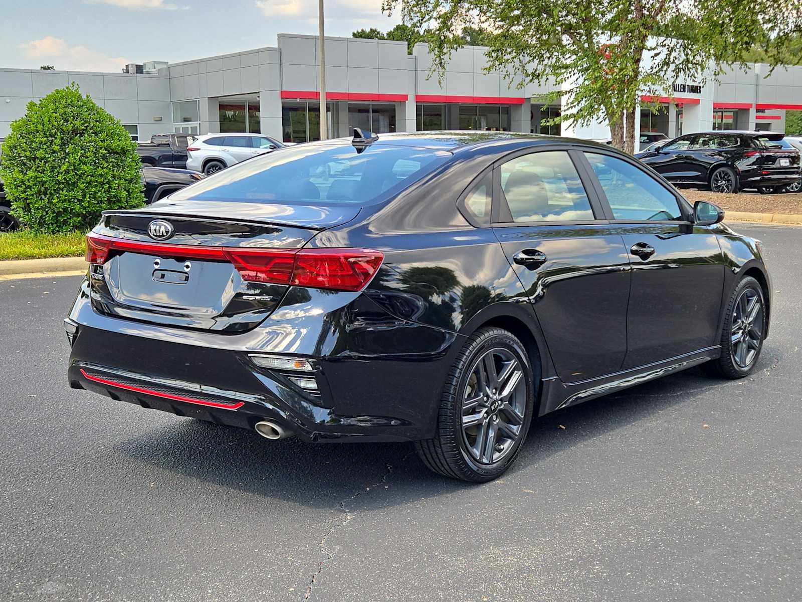 2021 Kia Forte GT-Line photo 6