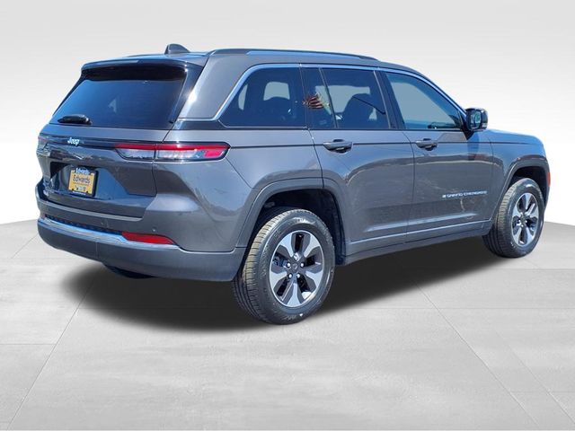 2023 Jeep Cherokee 4xe photo 3