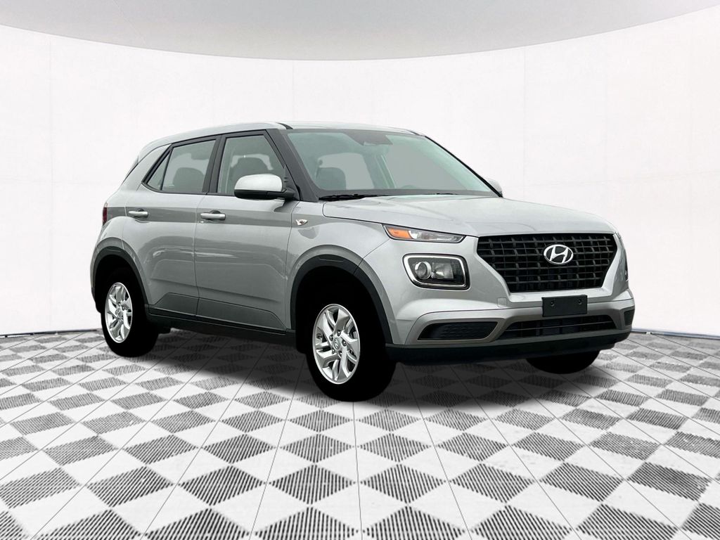 2025 Hyundai Venue SE photo 10