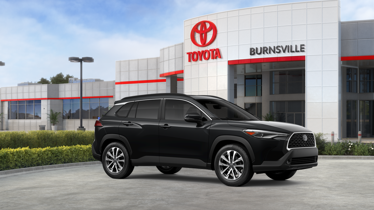2025 Toyota Corolla Cross XLE photo 7
