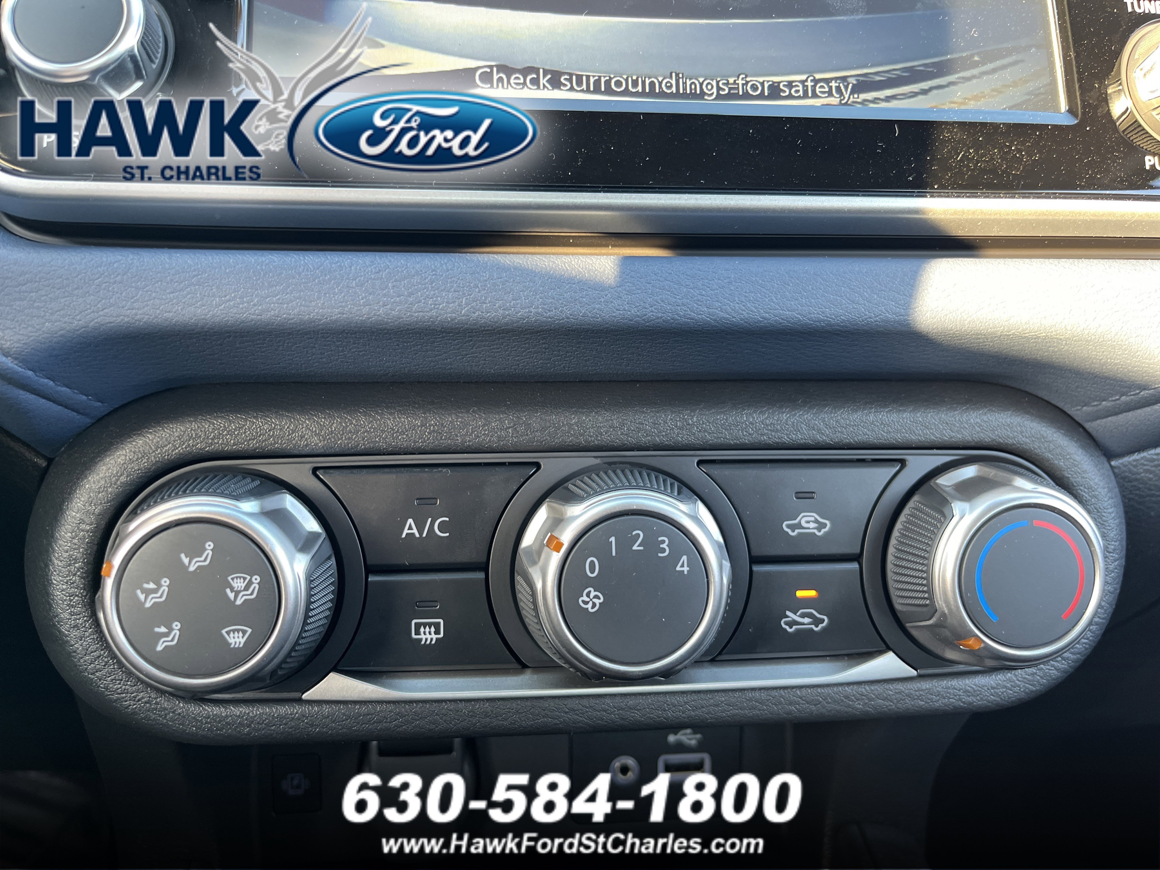 2025 NISSAN VERSA - Image 19