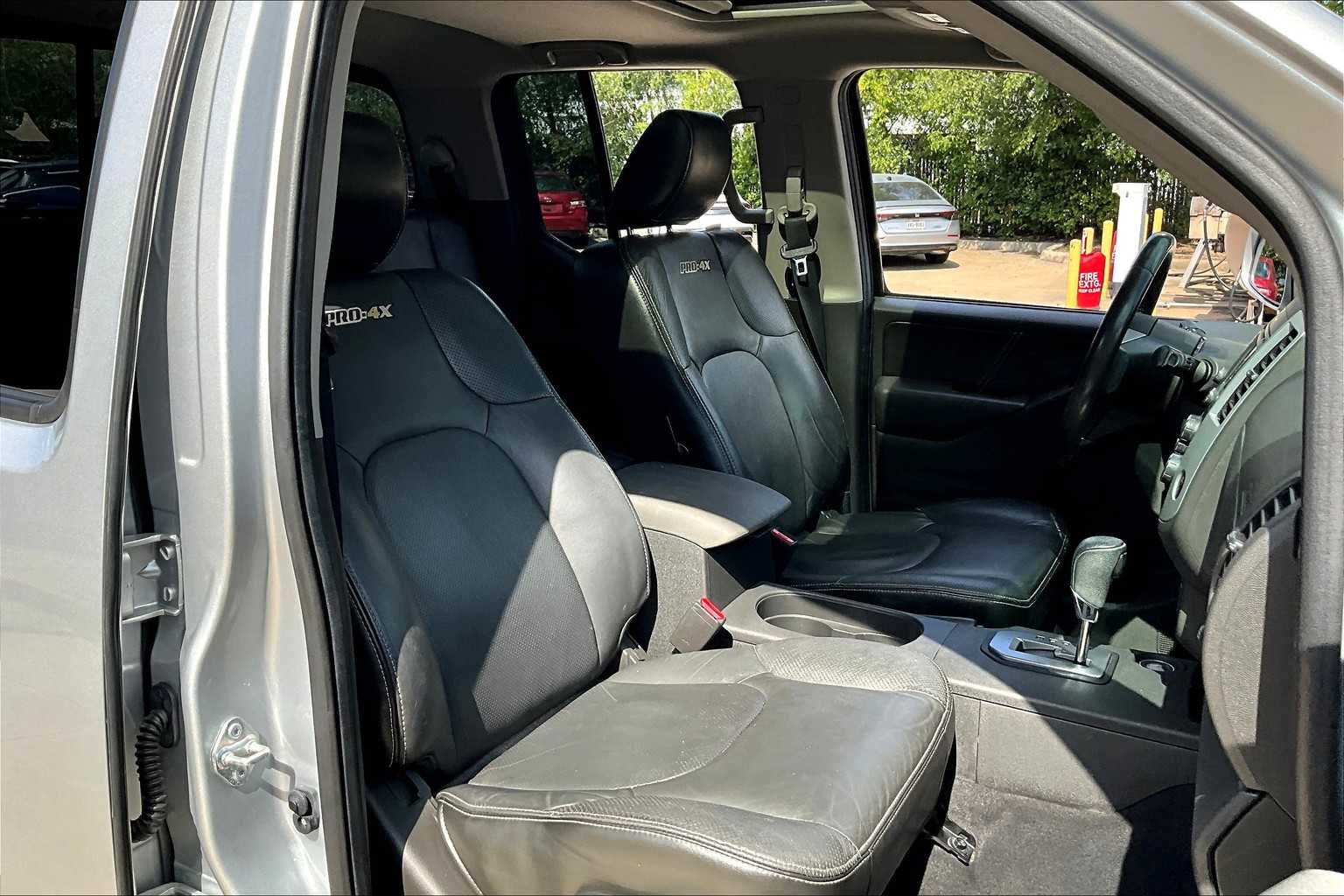 2021 Nissan Frontier PRO-4X photo 22