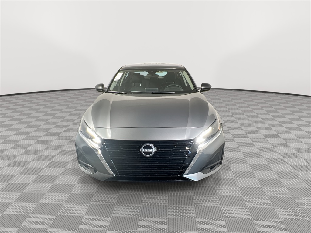 2025 Nissan Altima 2.5 SV photo 2