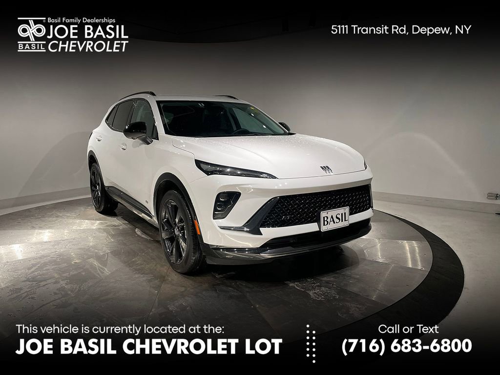 2025 Buick Envision Sport Touring's photo