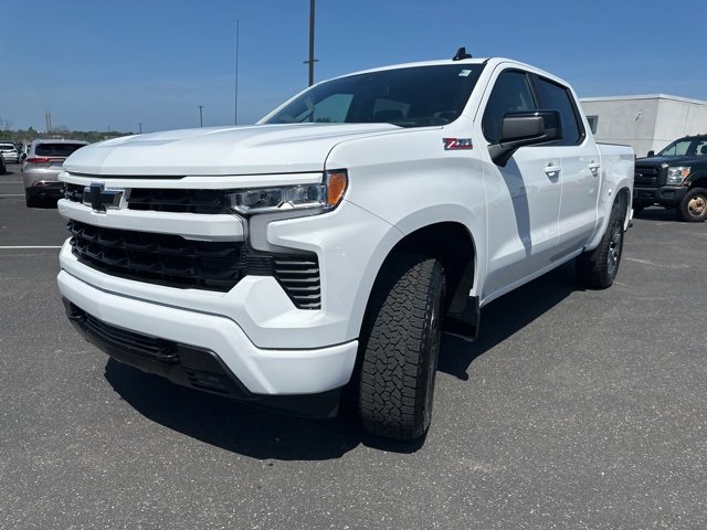 2025 Chevrolet Silverado 1500 RST photo 2