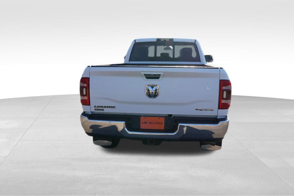 2022 Ram 3500 Laramie photo 7