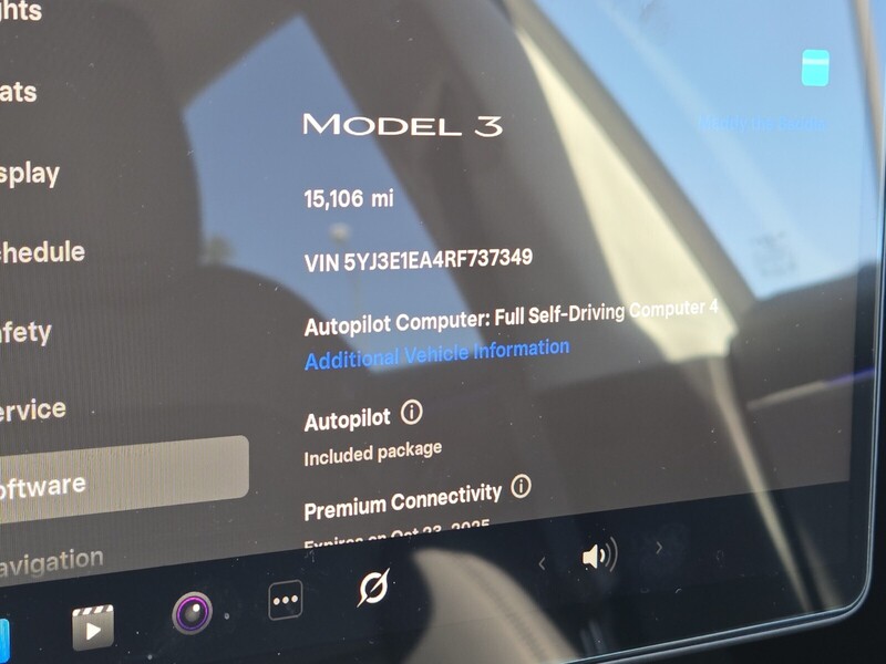 2024 Tesla Model 3 photo 19