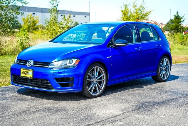 2017 Volkswagen Golf R 4Motion photo 6