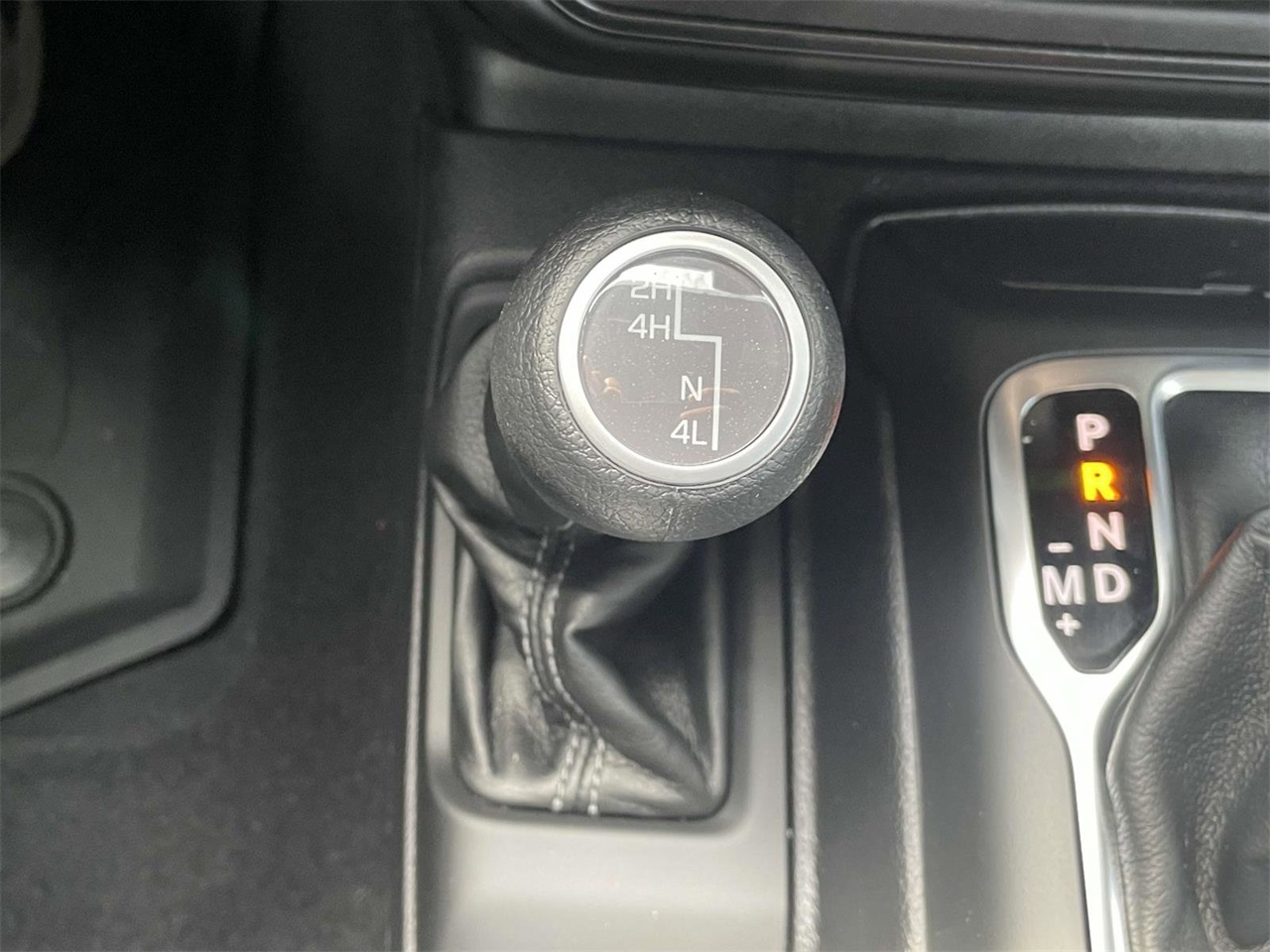 2025 Jeep Wrangler Sport photo 15