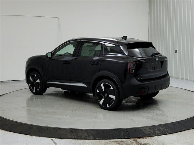 2025 Nissan Kicks SR photo 4