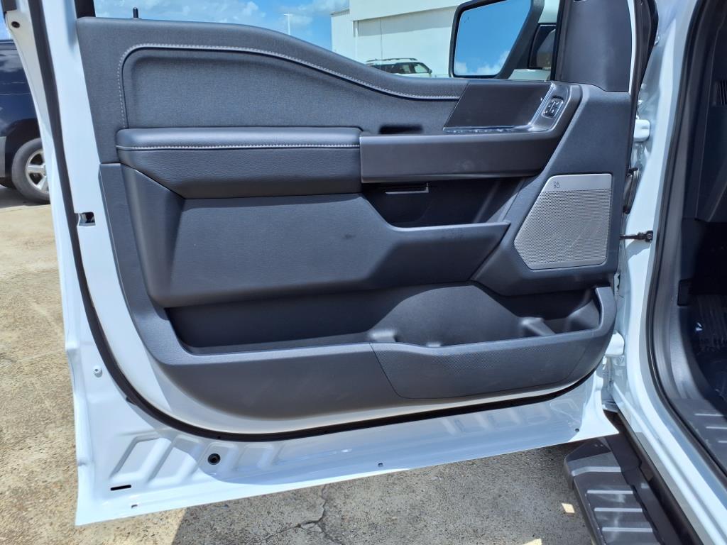 2025 Ford F-150 Lariat photo 19