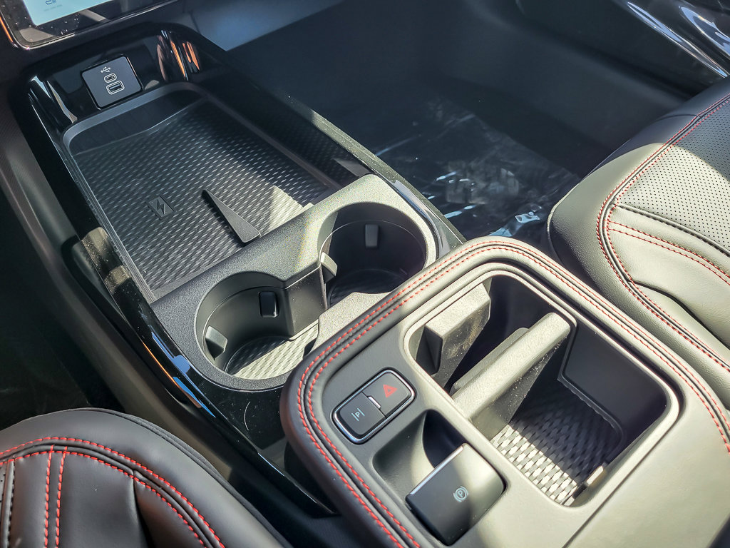 2025 FORD MUSTANG MACH-E - Image 17