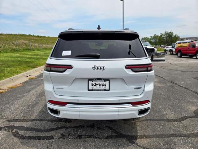 2025 Jeep Grand Cherokee L Summit photo 3