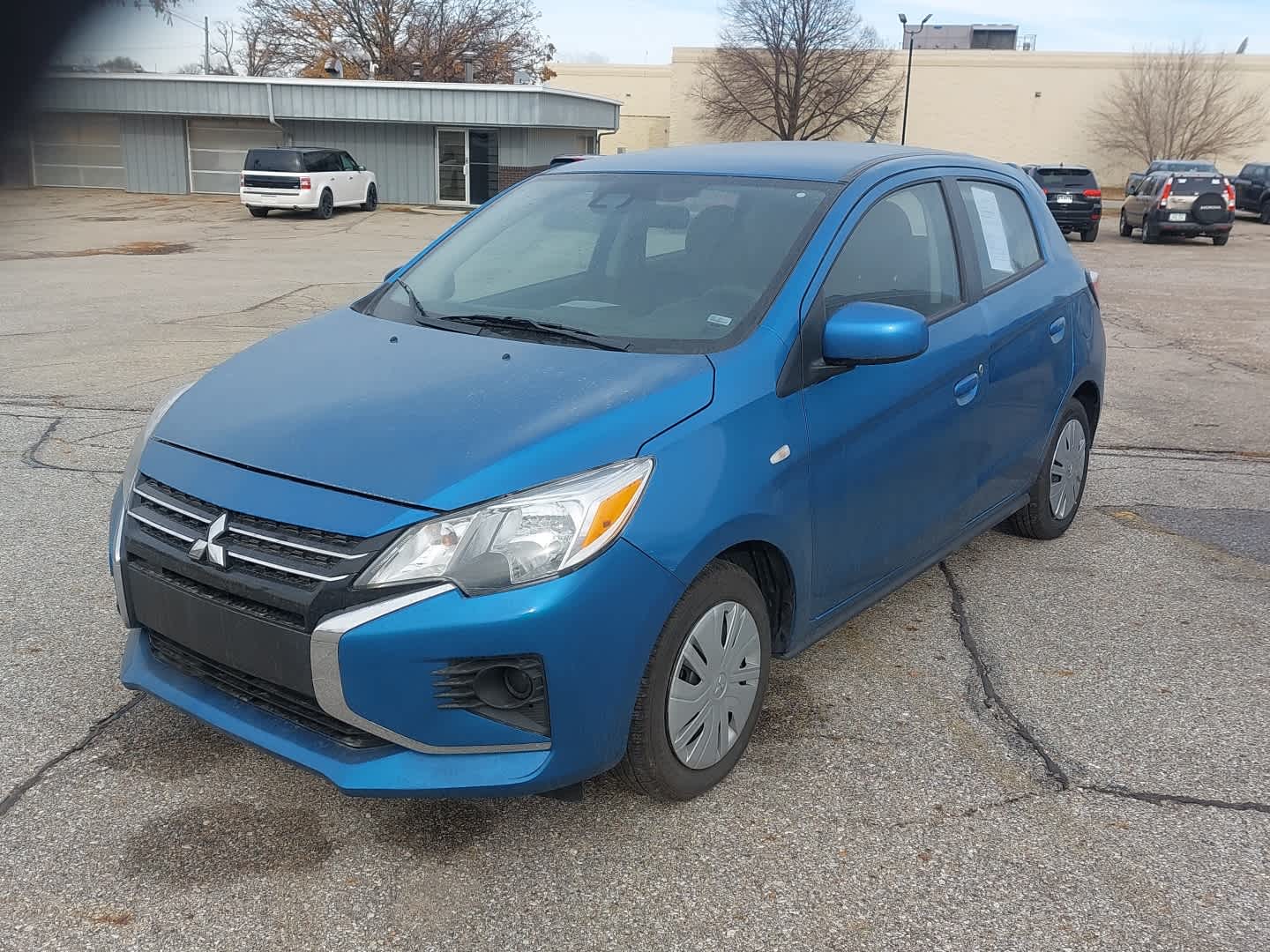 2024 Mitsubishi Mirage ES photo 2