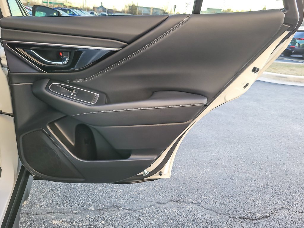 2025 SUBARU OUTBACK - Image 21