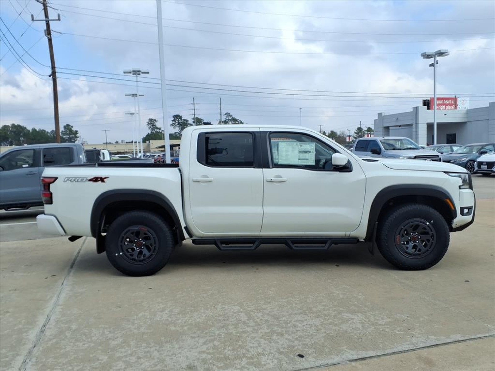 2026 Nissan Frontier Crew Cab PRO-4X® White at Robbins Nissan