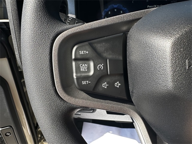 2025 Ford Bronco Base photo 18