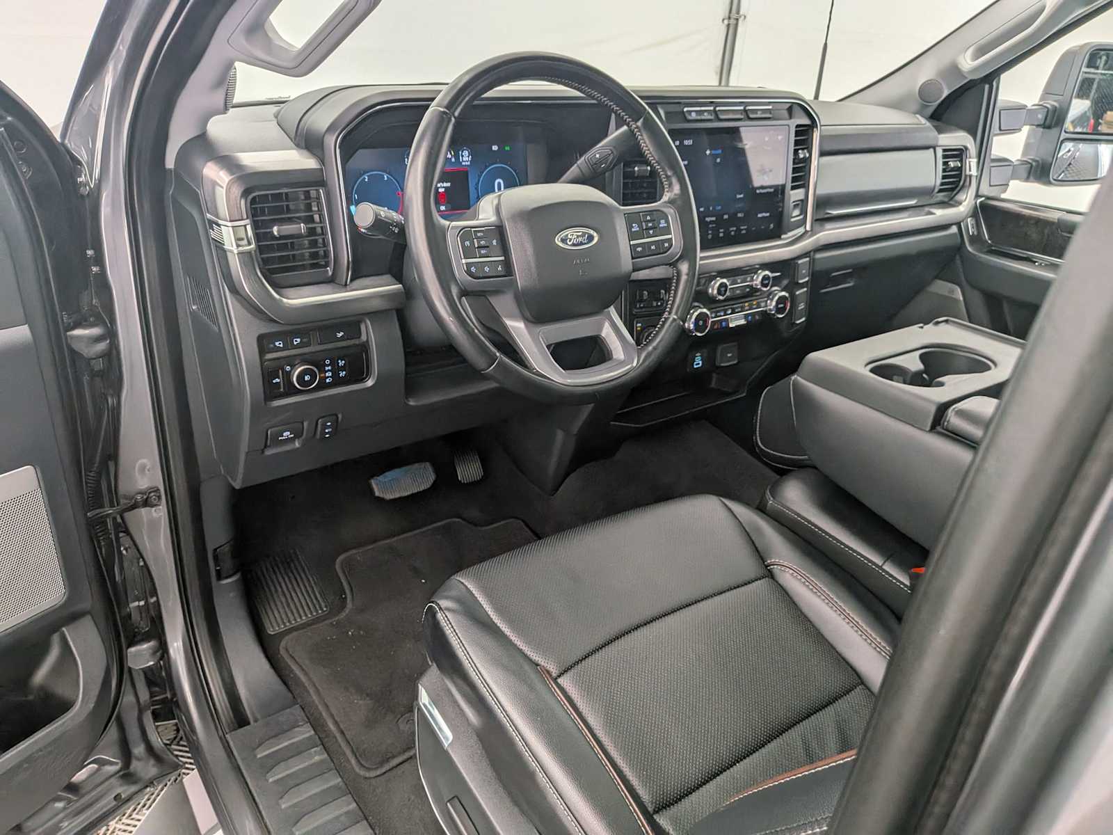 2024 Ford F-350 XL photo 2