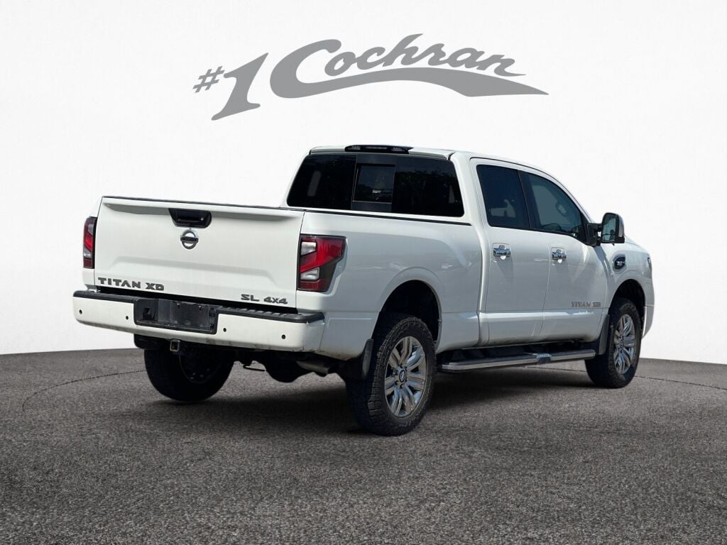 2020 Nissan Titan SL photo 7