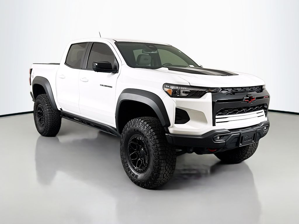 2024 Chevrolet Colorado ZR2's photo