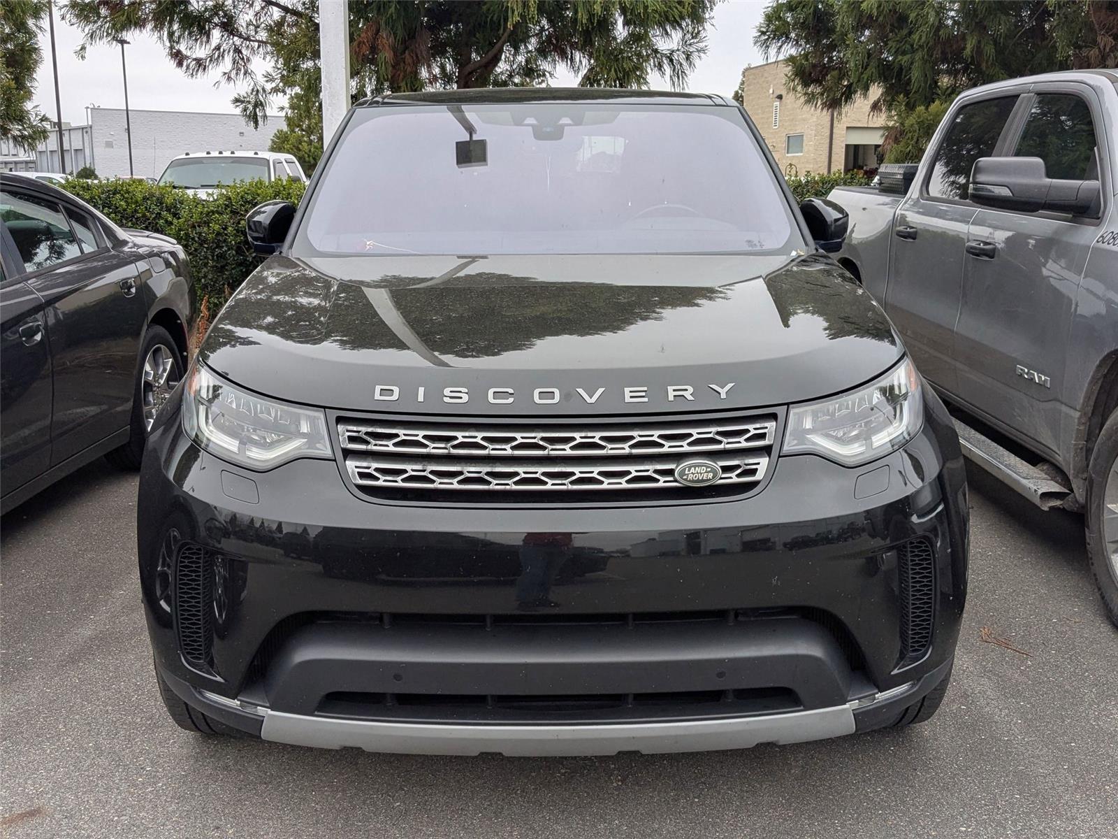 2020 Land Rover Discovery HSE photo 2