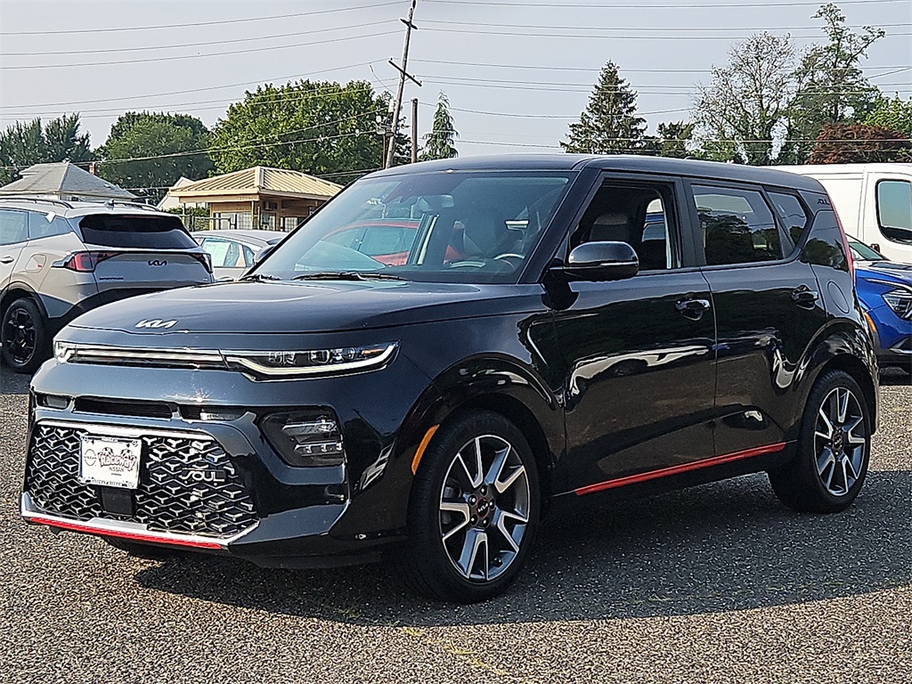 2022 Kia Soul GT-Line Turbo photo 3