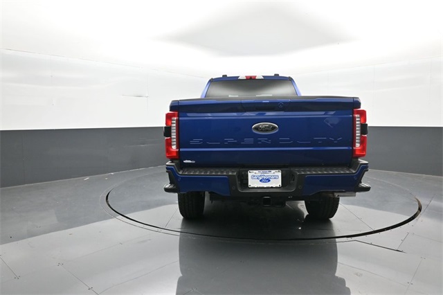 2026 Ford F-350 Lariat photo 3