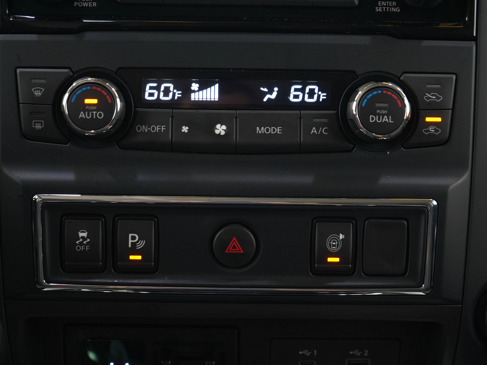 2024 Nissan Titan SV photo 19