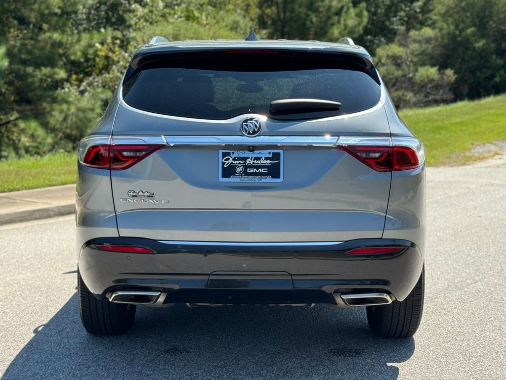 2023 Buick Enclave Essence photo 11