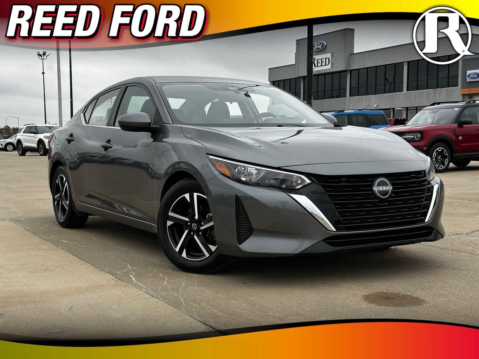 2024 Nissan Sentra SV's photo